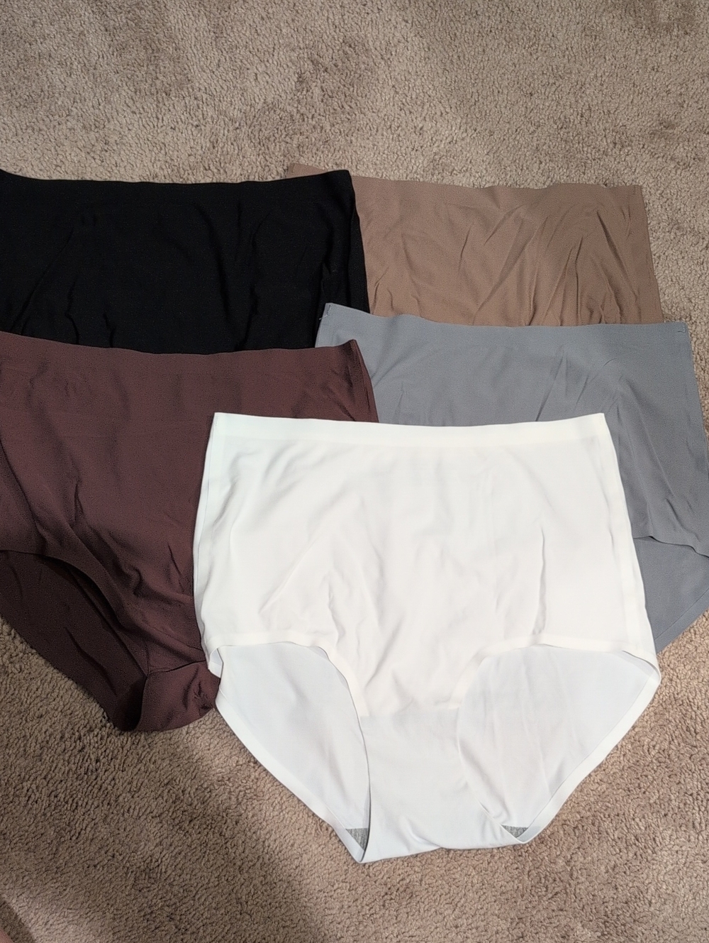 Women’s Seamless High-Waist Shorts Pack - White, Black, Gray, Brown, Tan